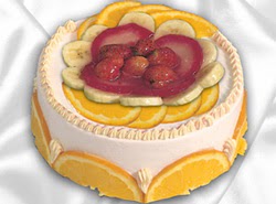 leziz pastane 4 ile 6 kisilik yas pasta meyvali yaspasta  Antalya online kaliteli taze ve ucuz iekler 